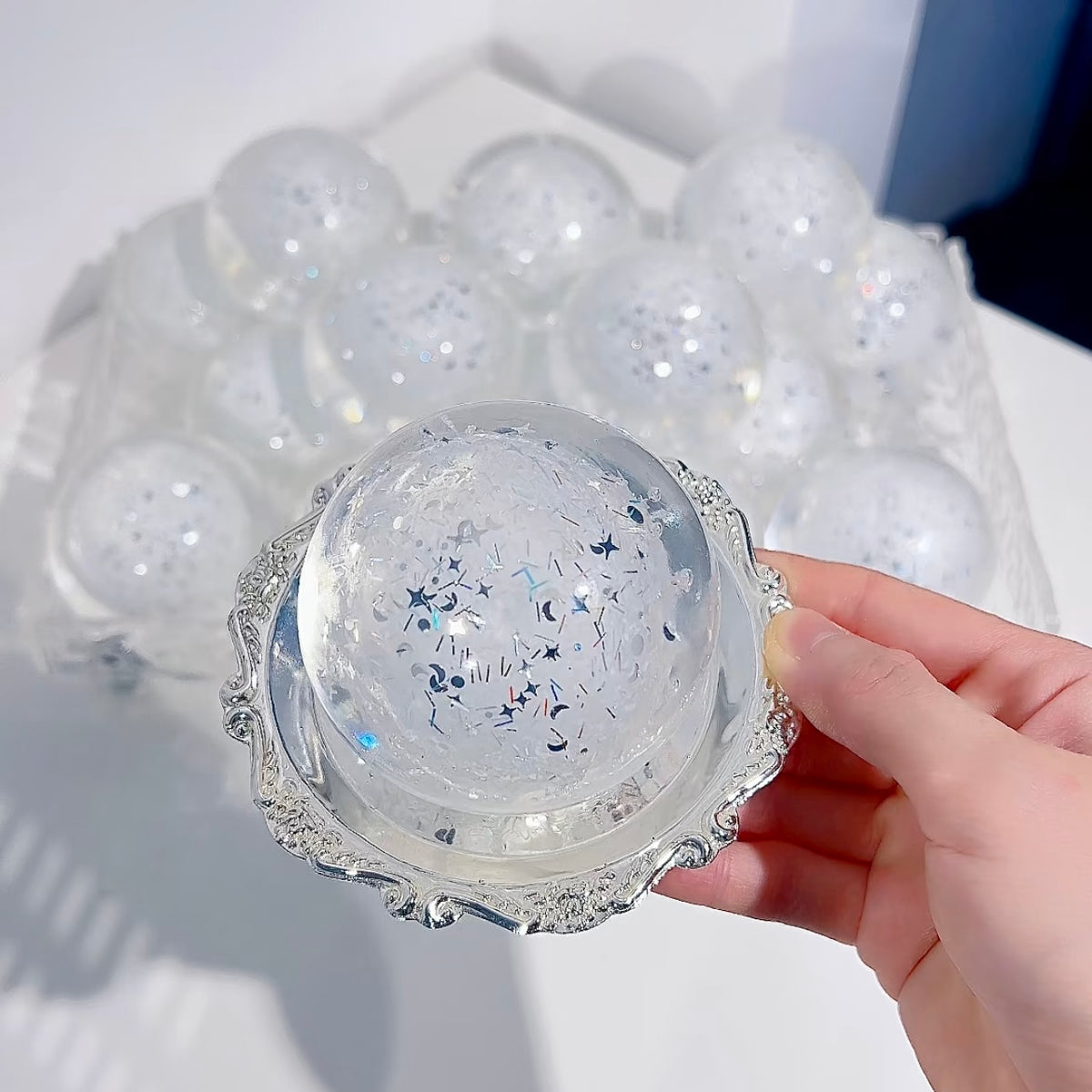 Snowy voice snowball imitation
